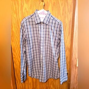 GAP Non-Iron l/s shirt L.  Excellent condition.